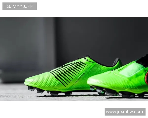 探索耐克足球鞋的创新科技与卓越性能助力球场表现